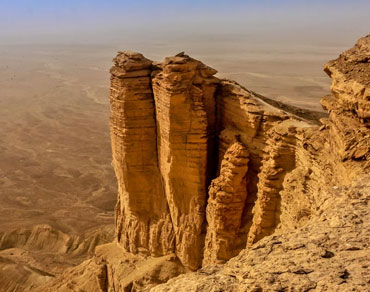 edge of the world tour riyadh thumbnail